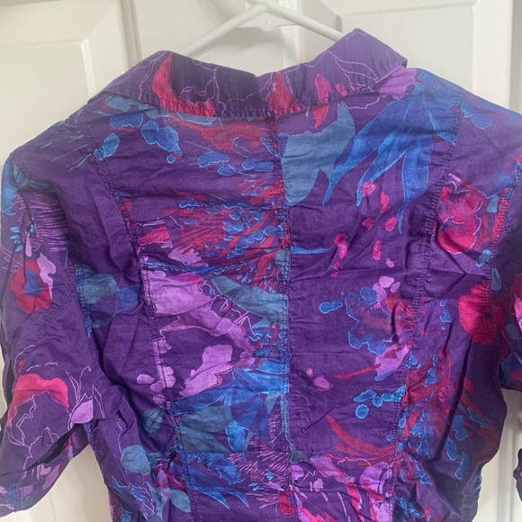 Express Button Down Top - Picture 10 of 10